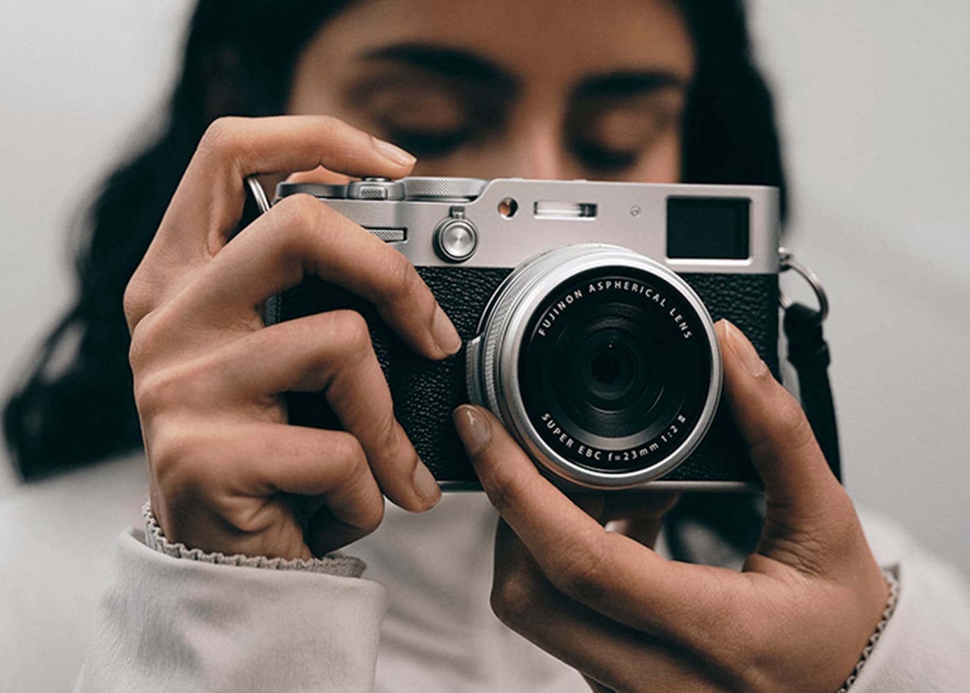 Fujifilm X100VI: 40.2MP, 23mm Lens, Built-in ND Filter - Black — image 3